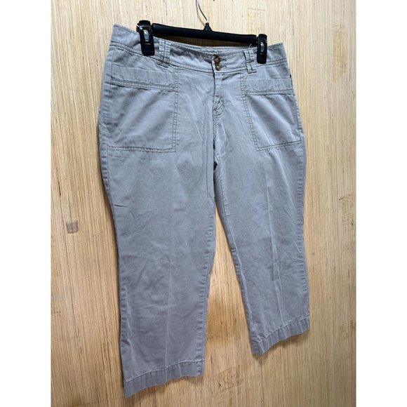 Old Navy - Women's Capri Pant - Beige - # 6 - Picture 11 of 14